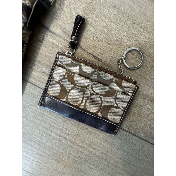 COACH Signature Jacquard with Patent leather trim CROSSBODY Messenger Bag Purse - Picture 5 of 6